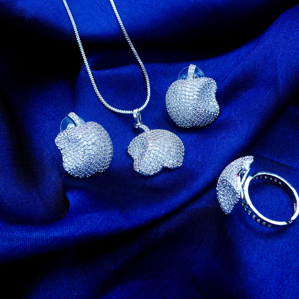 Elegant jewell Stone Silver Apple Cut Ring Pendant & Earrings Set With Link Chain.
